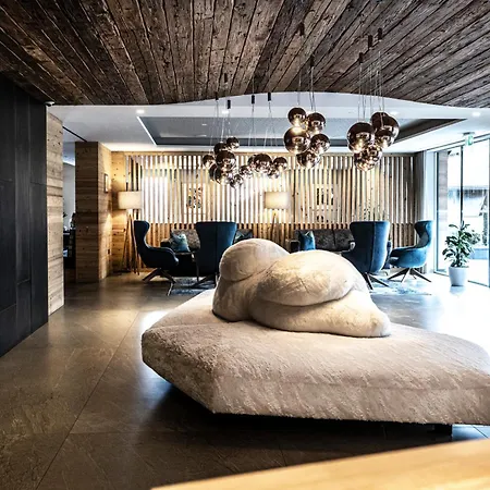 Ciampedie Luxury Alpine Spa Hotel-3